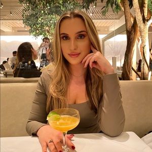 Meet your Posher, Ally